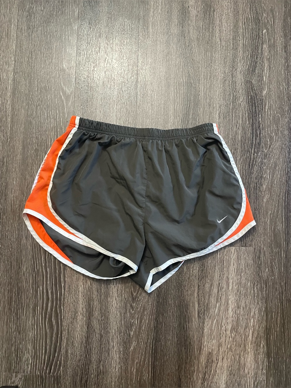 Nike Tempo Shorts READ